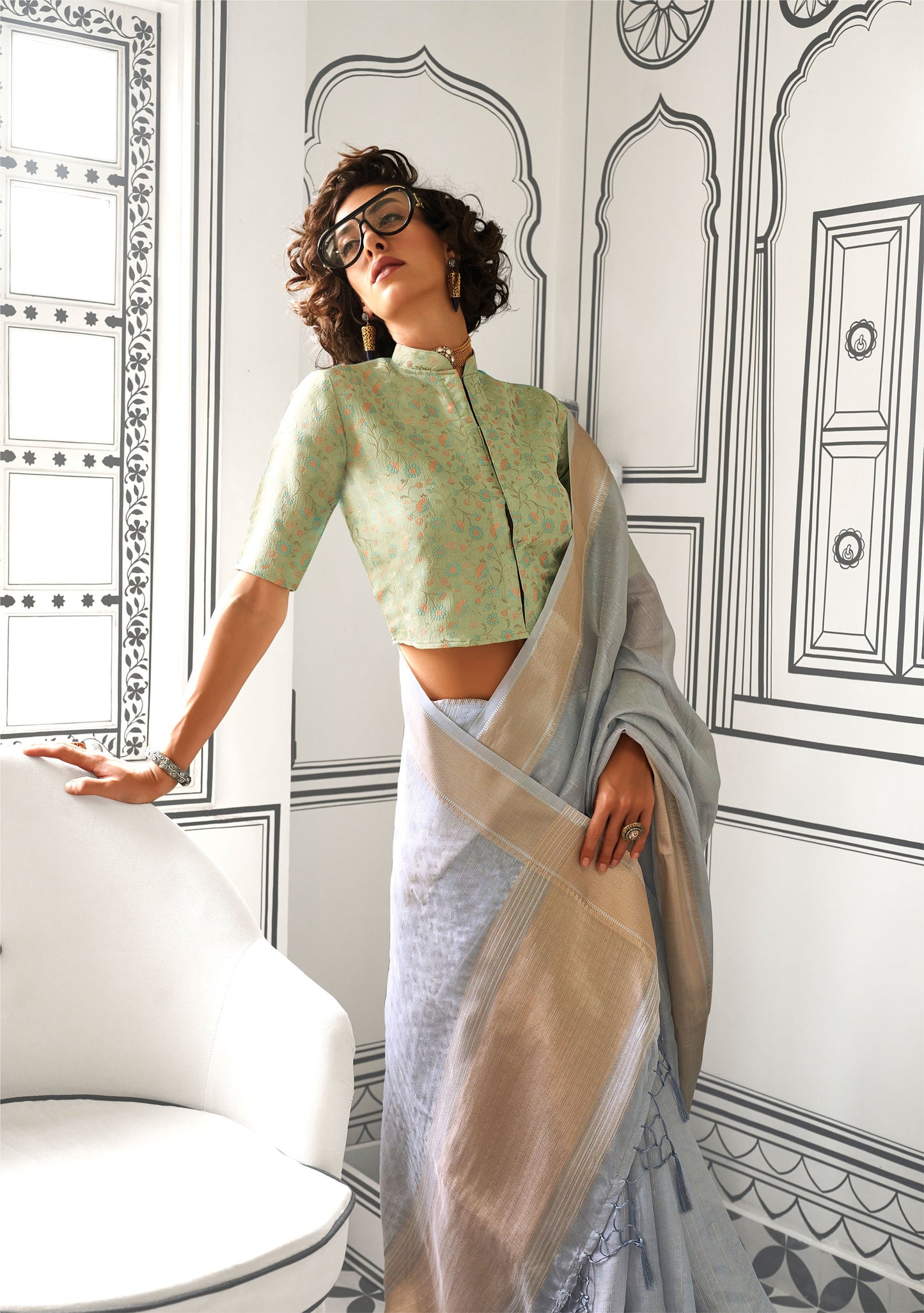 Light Grey Knoorie Moss Chiffon Handloom Saree