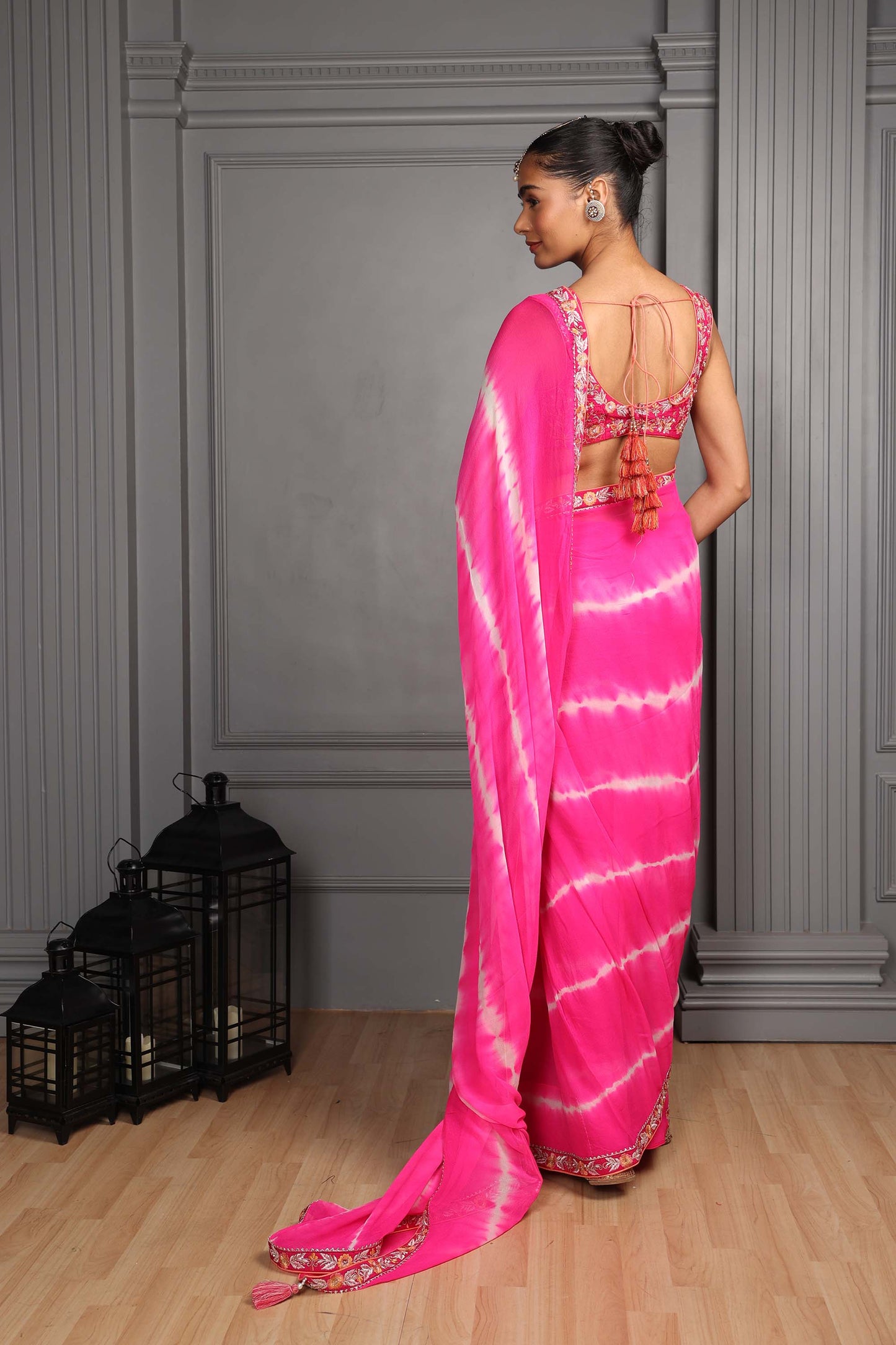 Hastkala Pink Georgette Thread Embroidered saree