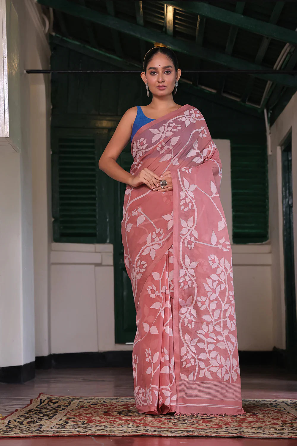 Handloom Mulberry Pink Pure Cotton Jamdani Saree with Floral Motifs