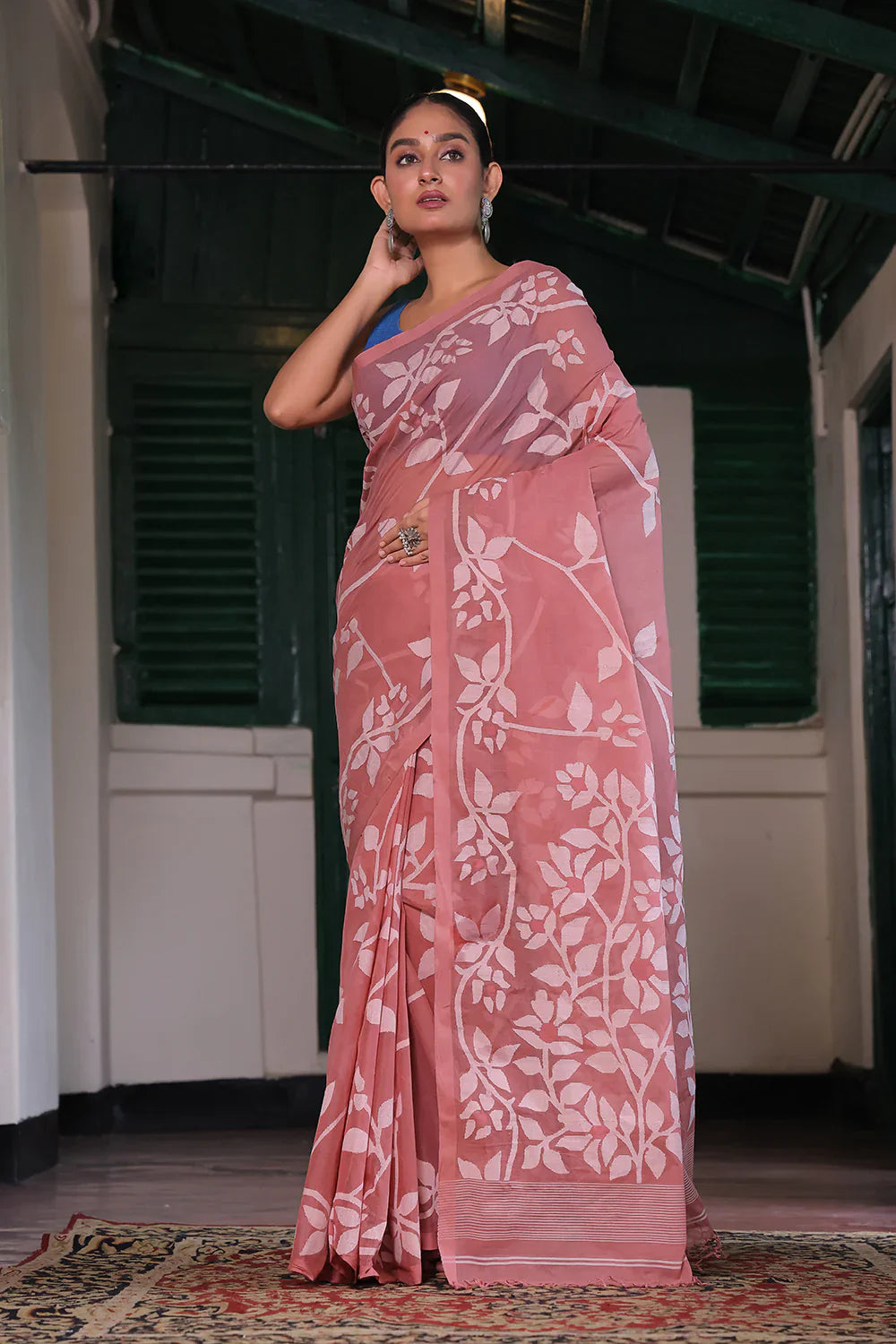 Handloom Mulberry Pink Pure Cotton Jamdani Saree with Floral Motifs