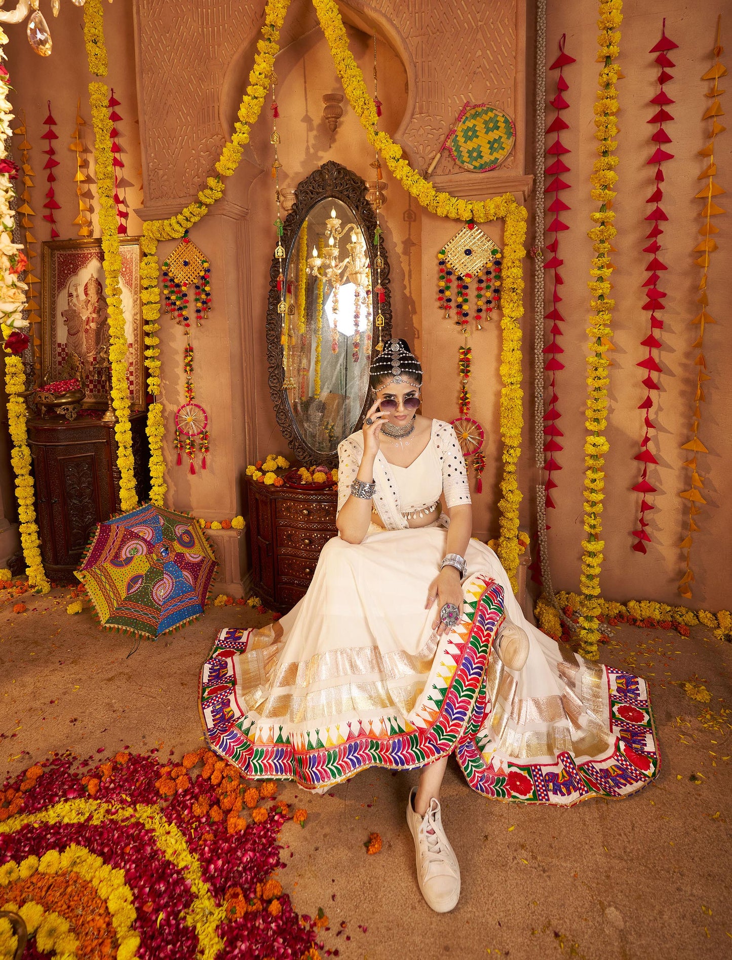 White Viscose Rayon Thread & Mirror Work Navratri Chaniya Choli