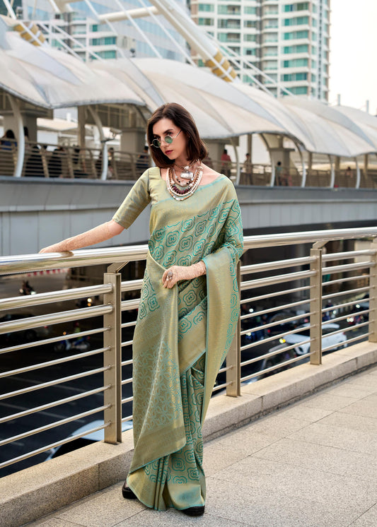 Light Green Butterscotch Handloom Kanchivaram Buttery Silk Saree