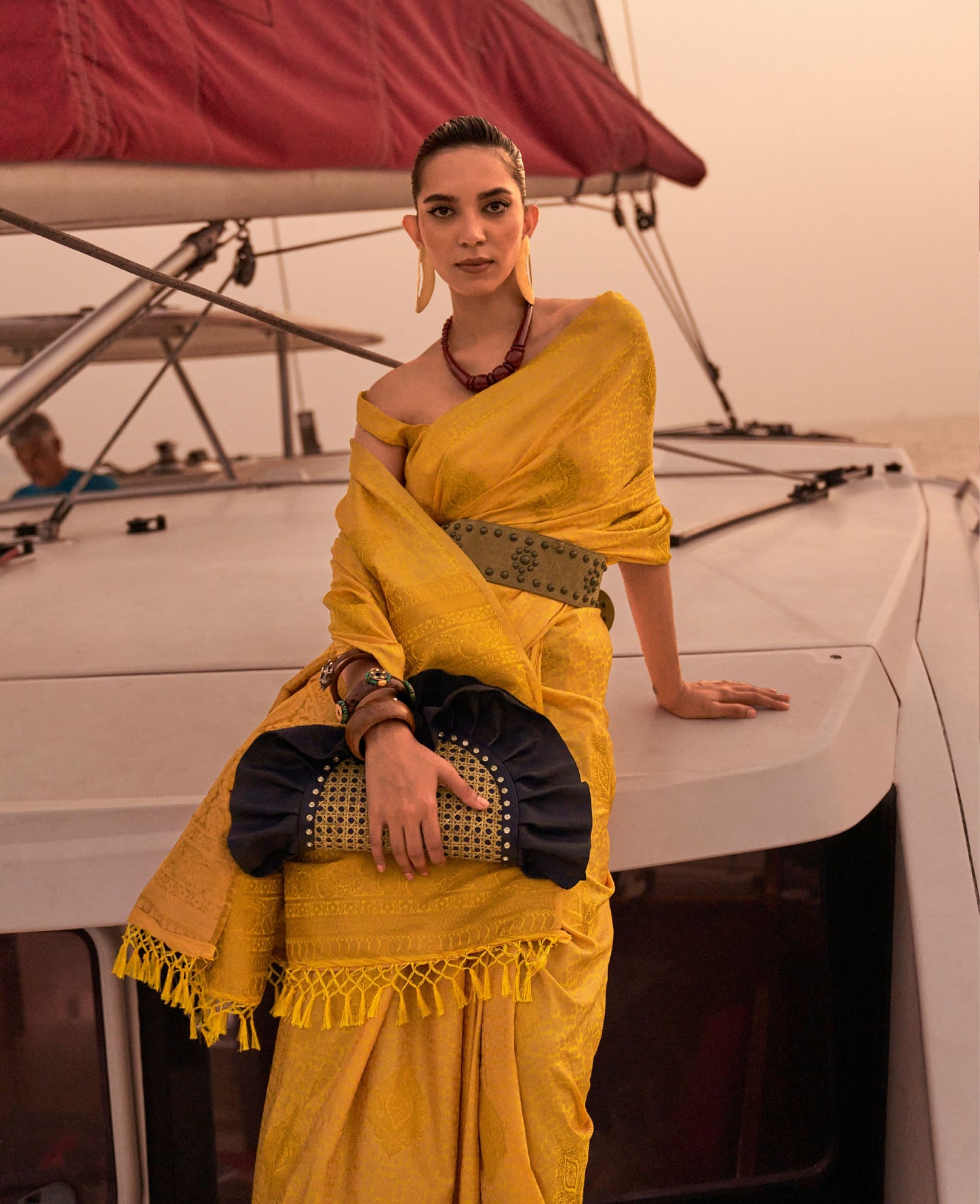 Yellow Kokoro Satin Two tone handloom weaving saree