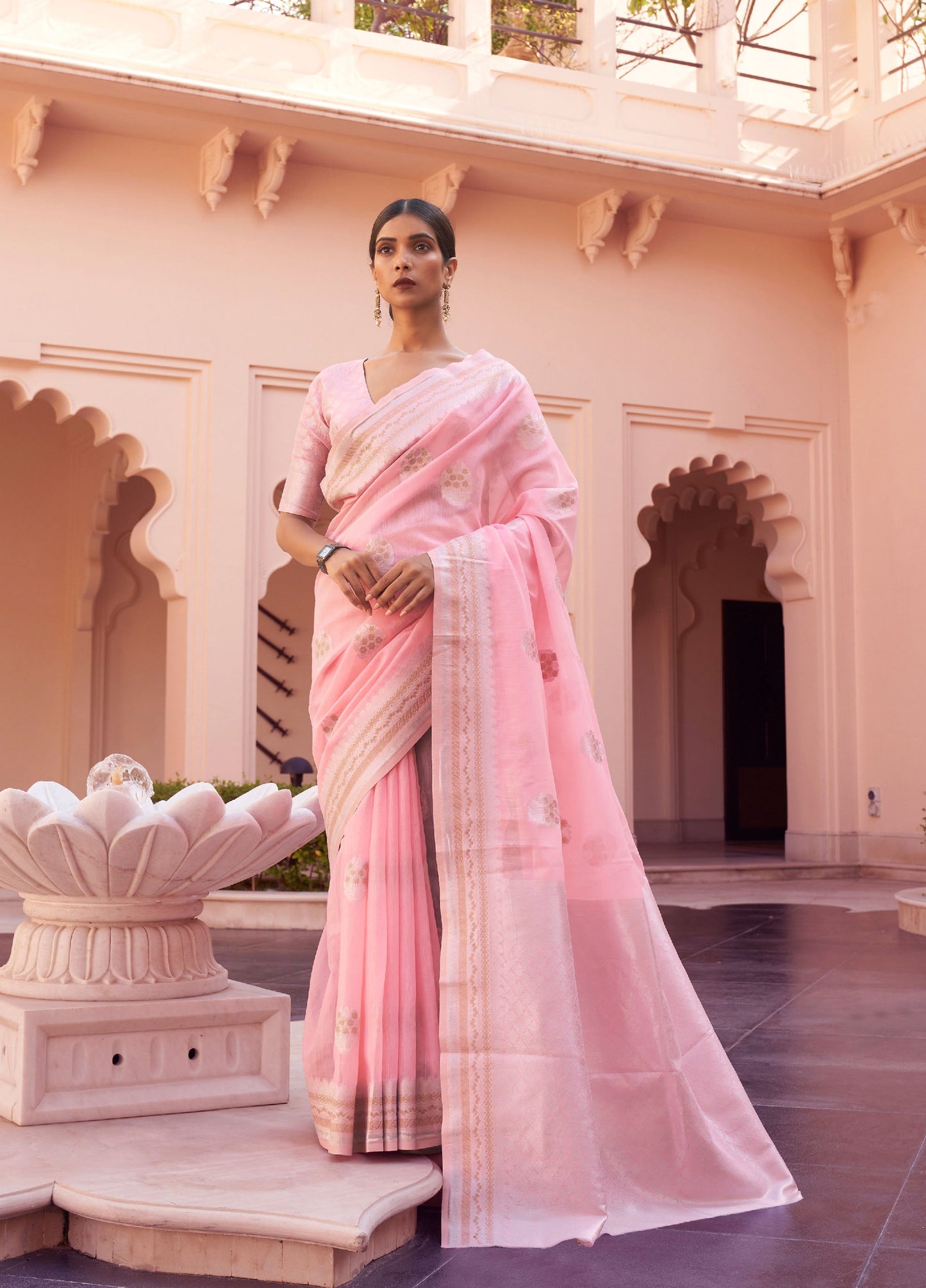 Peach Kavni Linen Woven Saree