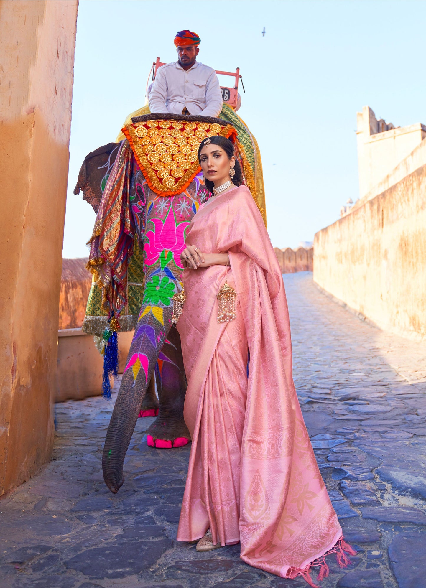Pink Kumbhi Silk - Grande Handloom Saree
