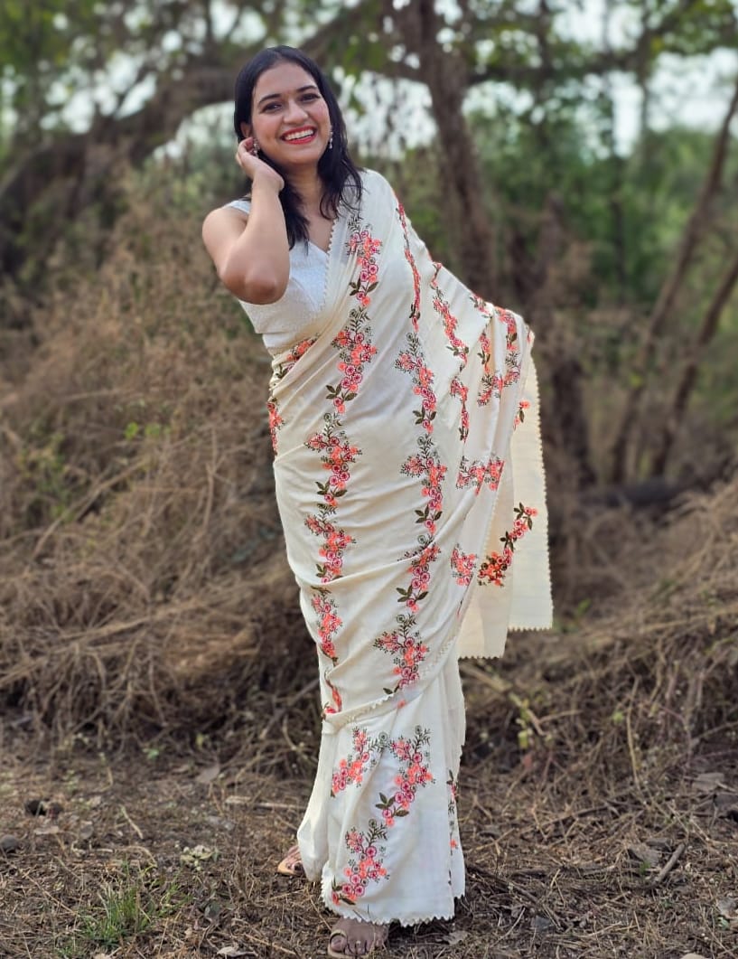 Kalakriti Beige Saree