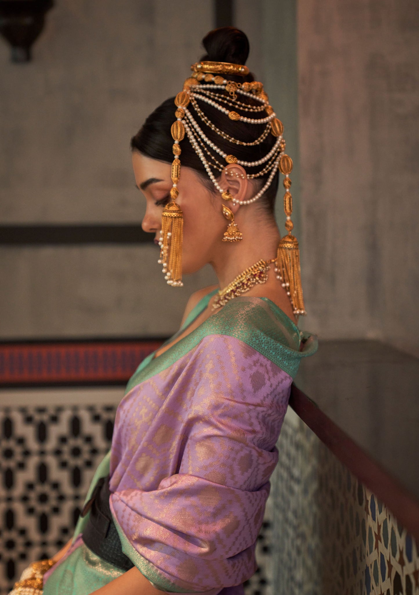 Purple Kaizaa Silk Zari Base Chaap Handloom Saree