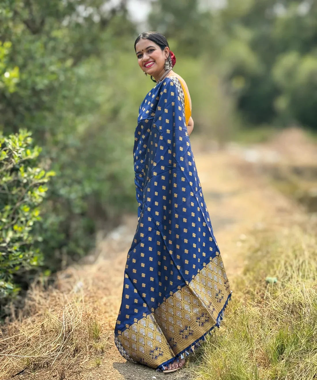 Bakul Mekhela Chador