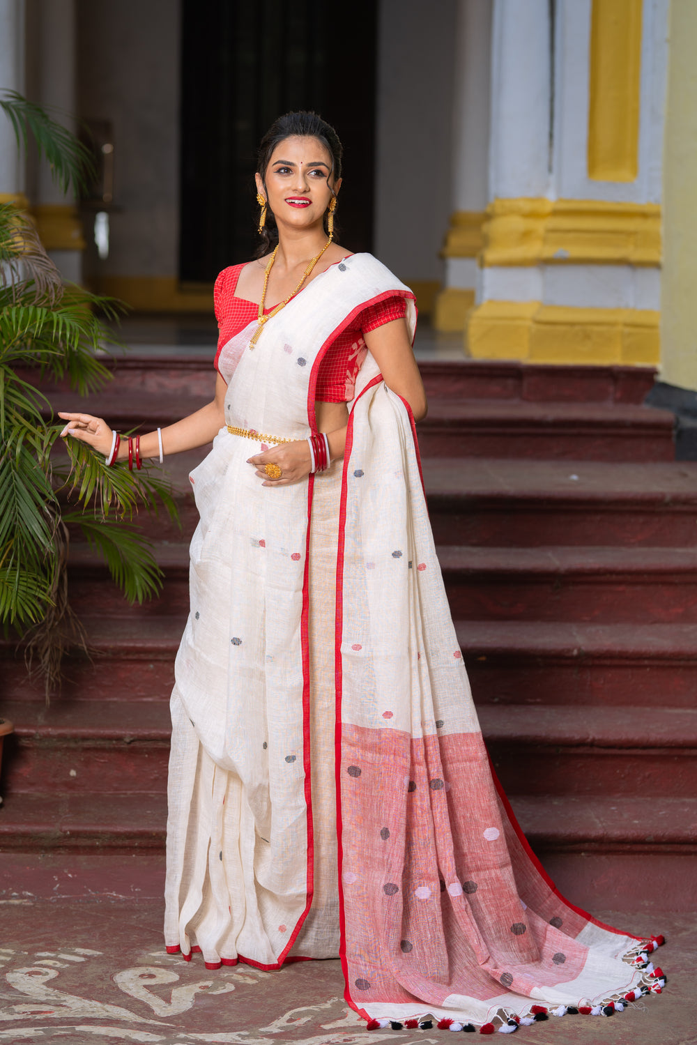 Handloom White Pure Linen Jamdani Saree with Red Polka dots