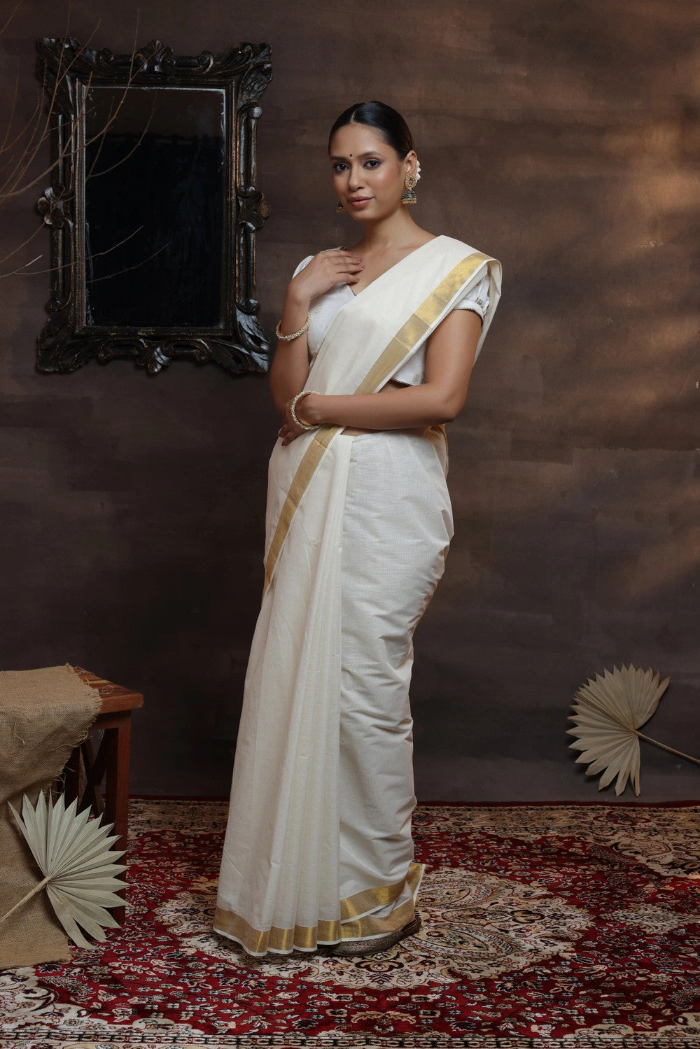 Handloom Off White Pure Cotton Kasavu Saree With Gold Zari Border