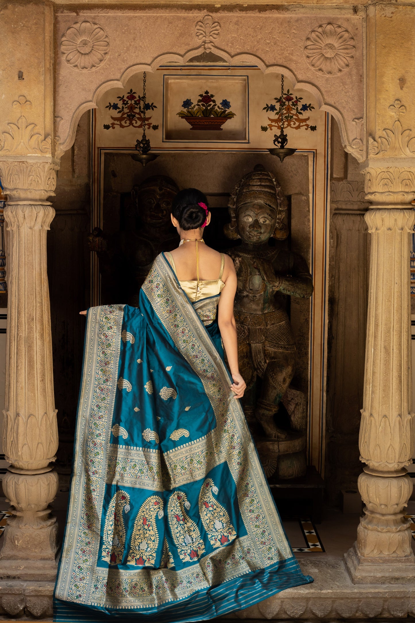 Teal Handwoven Kadwa Katan Silk Saree