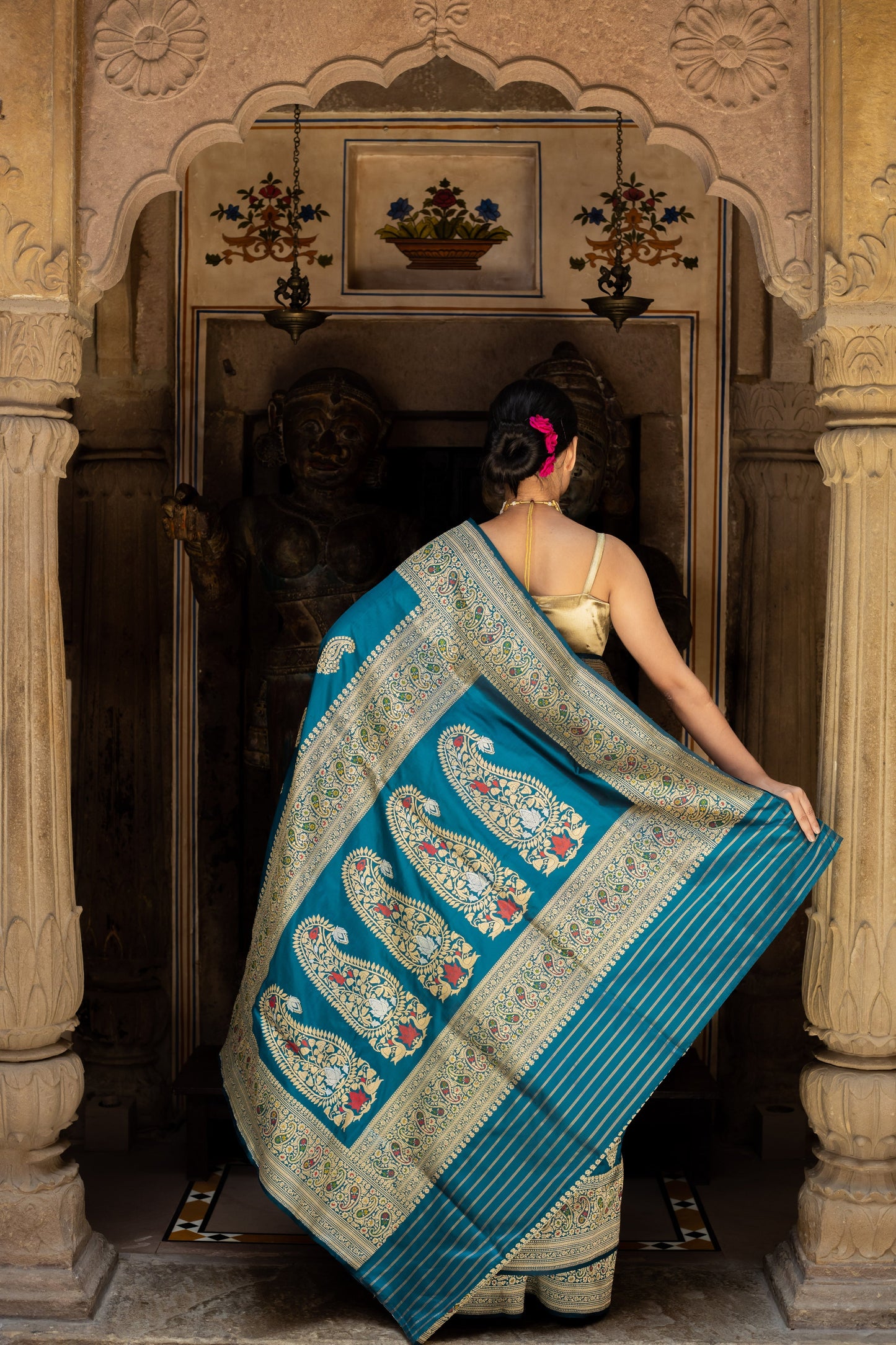 Teal Handwoven Kadwa Katan Silk Saree