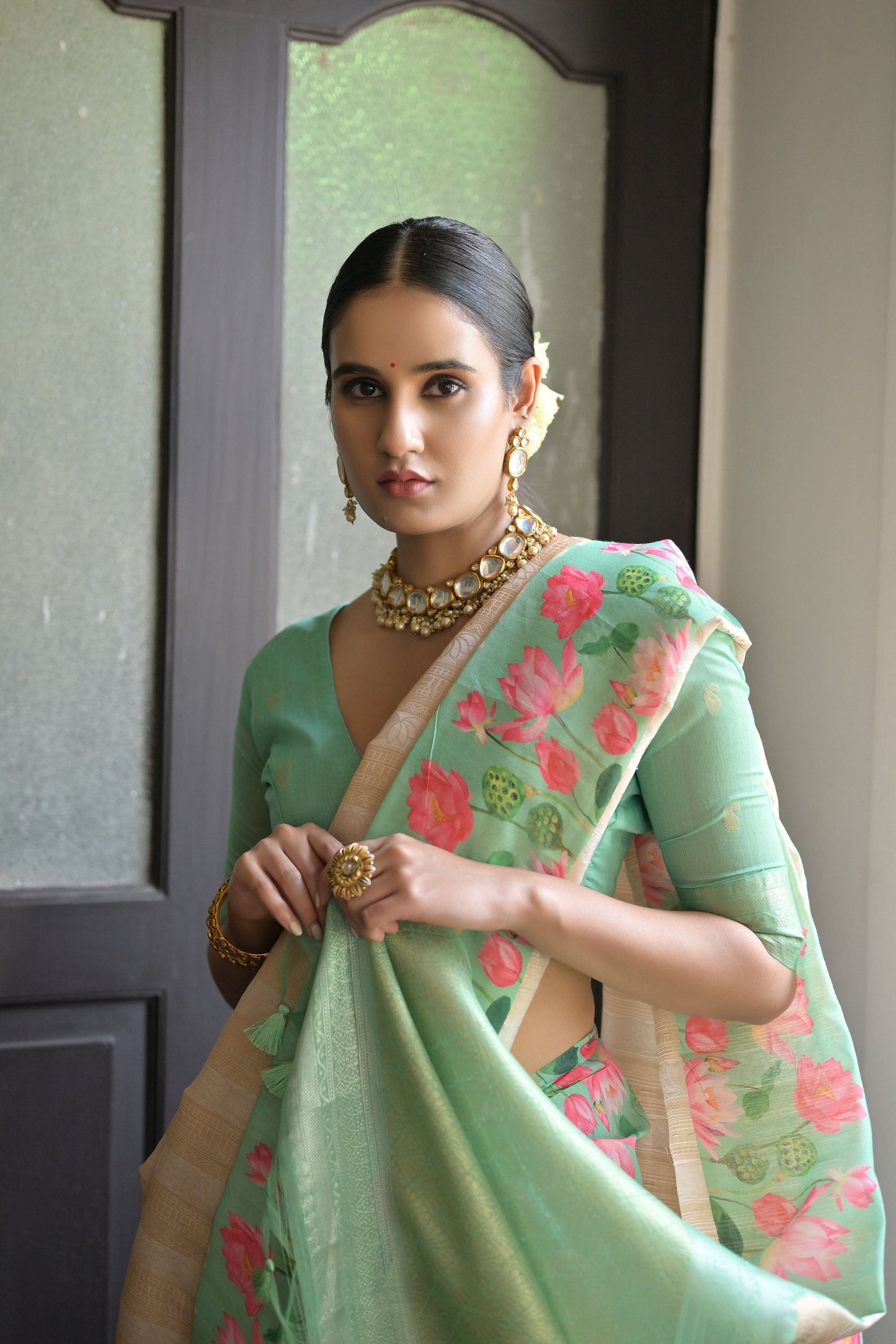 Sonita Flower Green Banarasi Silk Zari woven Saree