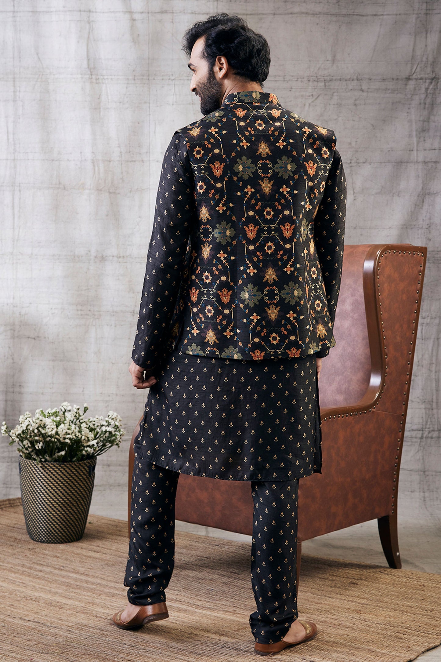 Zahra Black Printed Bundi With Kurta Set