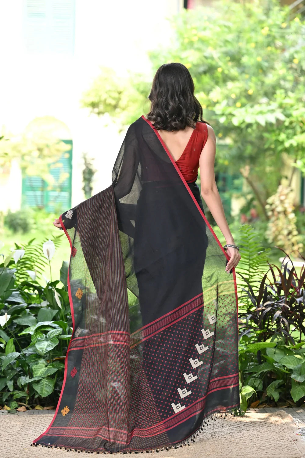 Handloom Black Soft Cotton Jamdani Saree