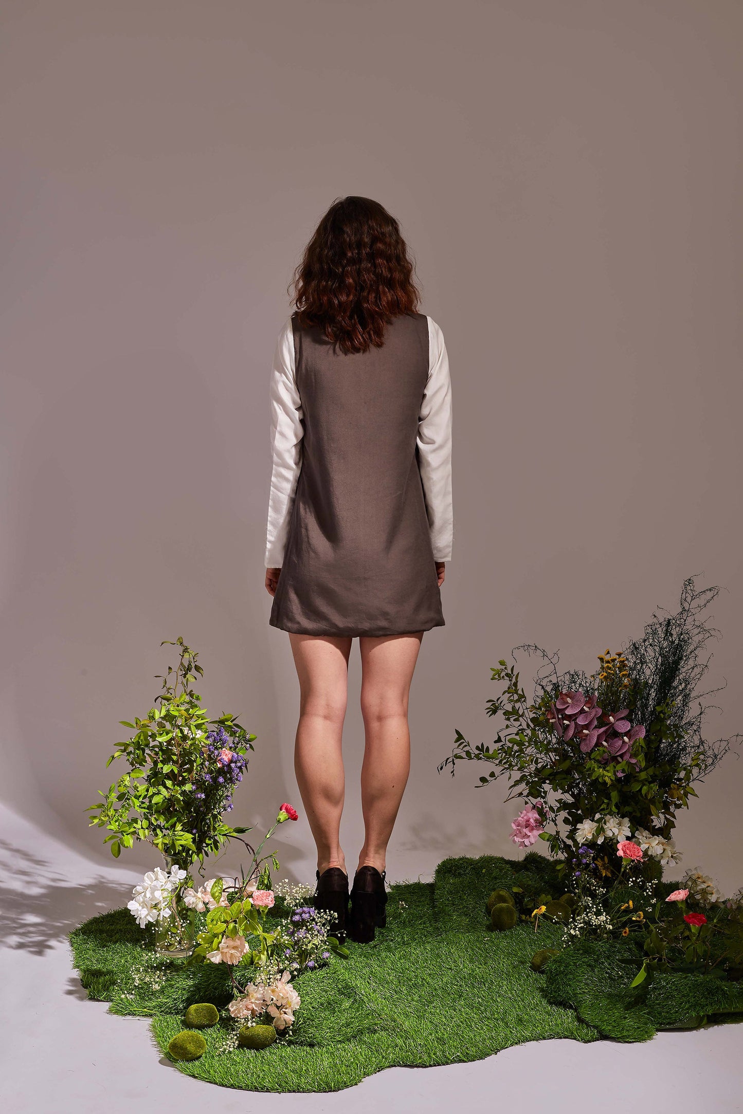MOONLIT Dark Grey, White party dress