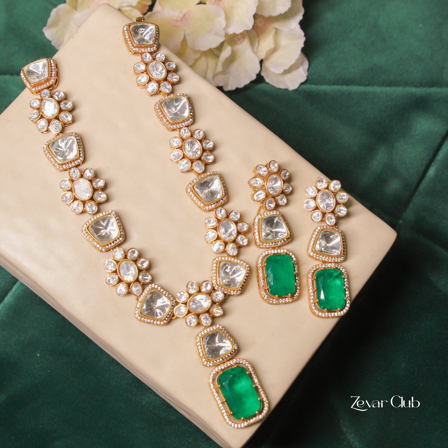 Kiara Advani Inspired Kundan Emerald Set (18K Gold Plated)