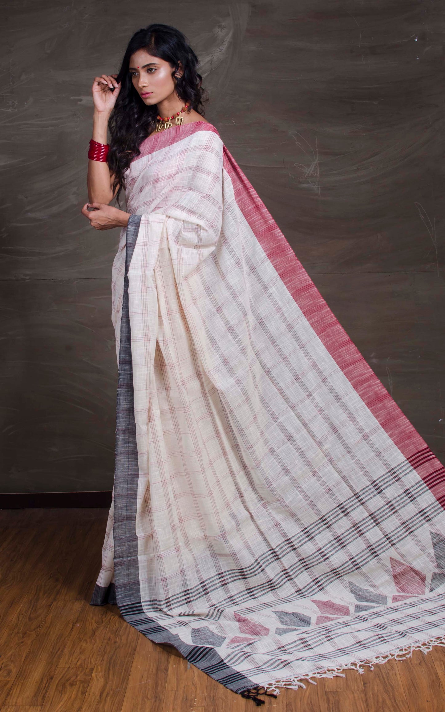Soft Cotton Saree with Ganga Jamuna Border in Off White, Red and Black