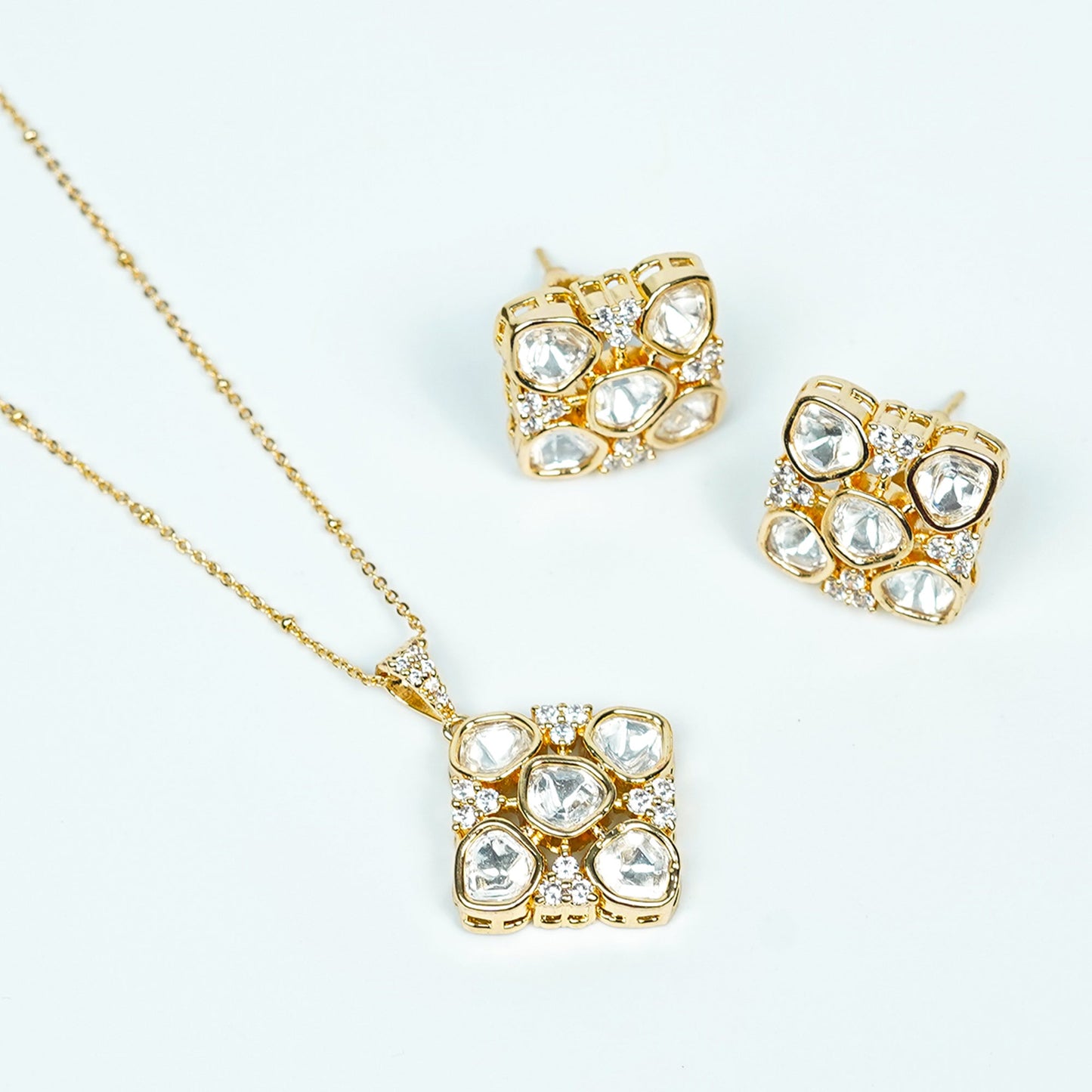 Zevar Club 22K Gold-Plated Floral Motif Kundan Pendant Necklace Set for Women