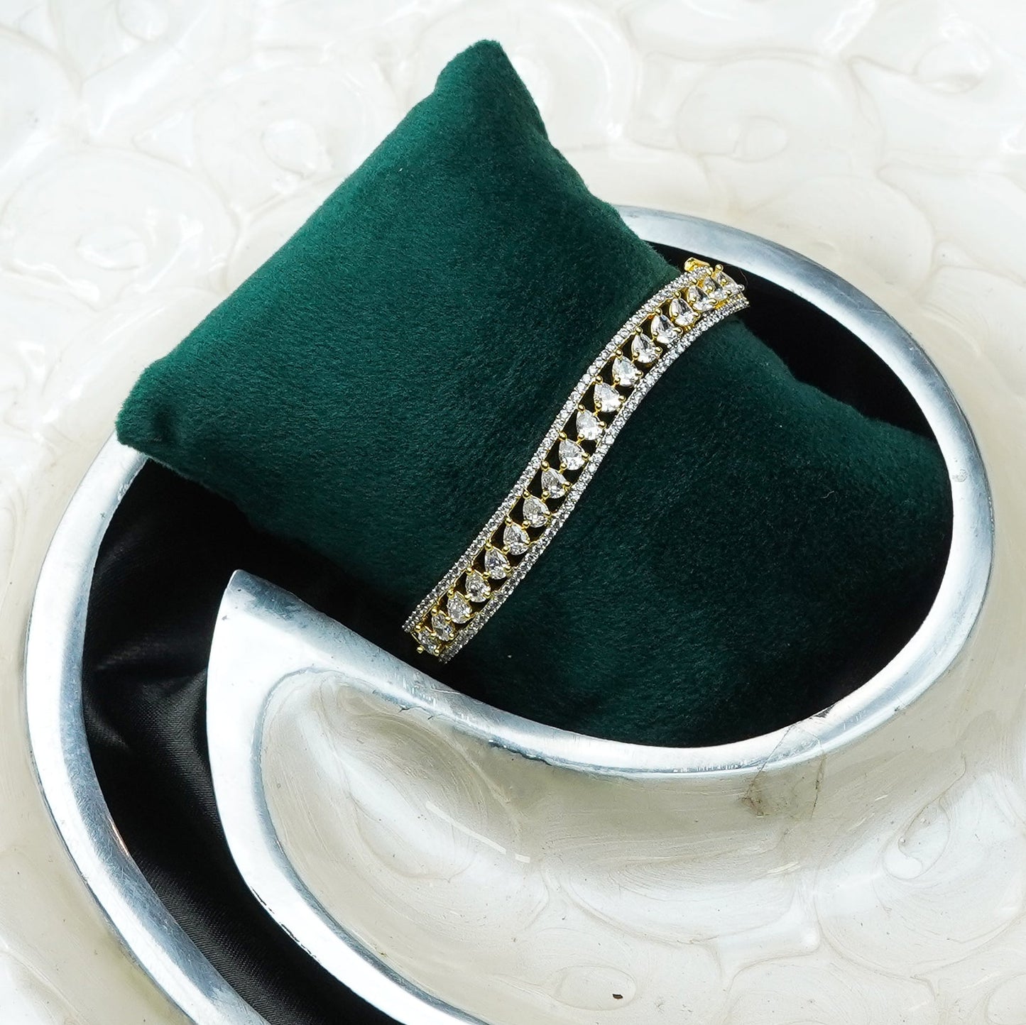 Seraphic Shine Diamond Bracelet