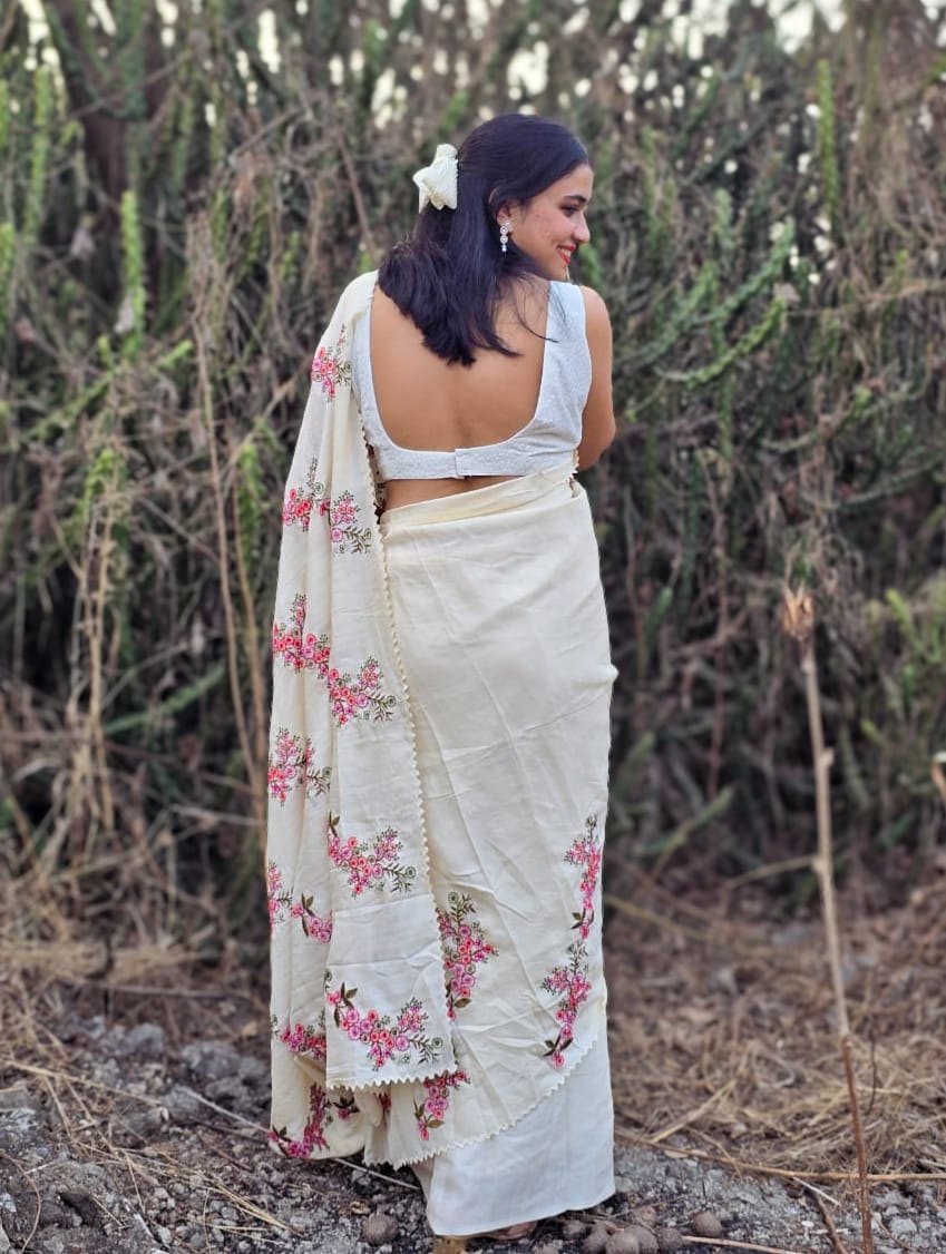 Nayra Beige Saree