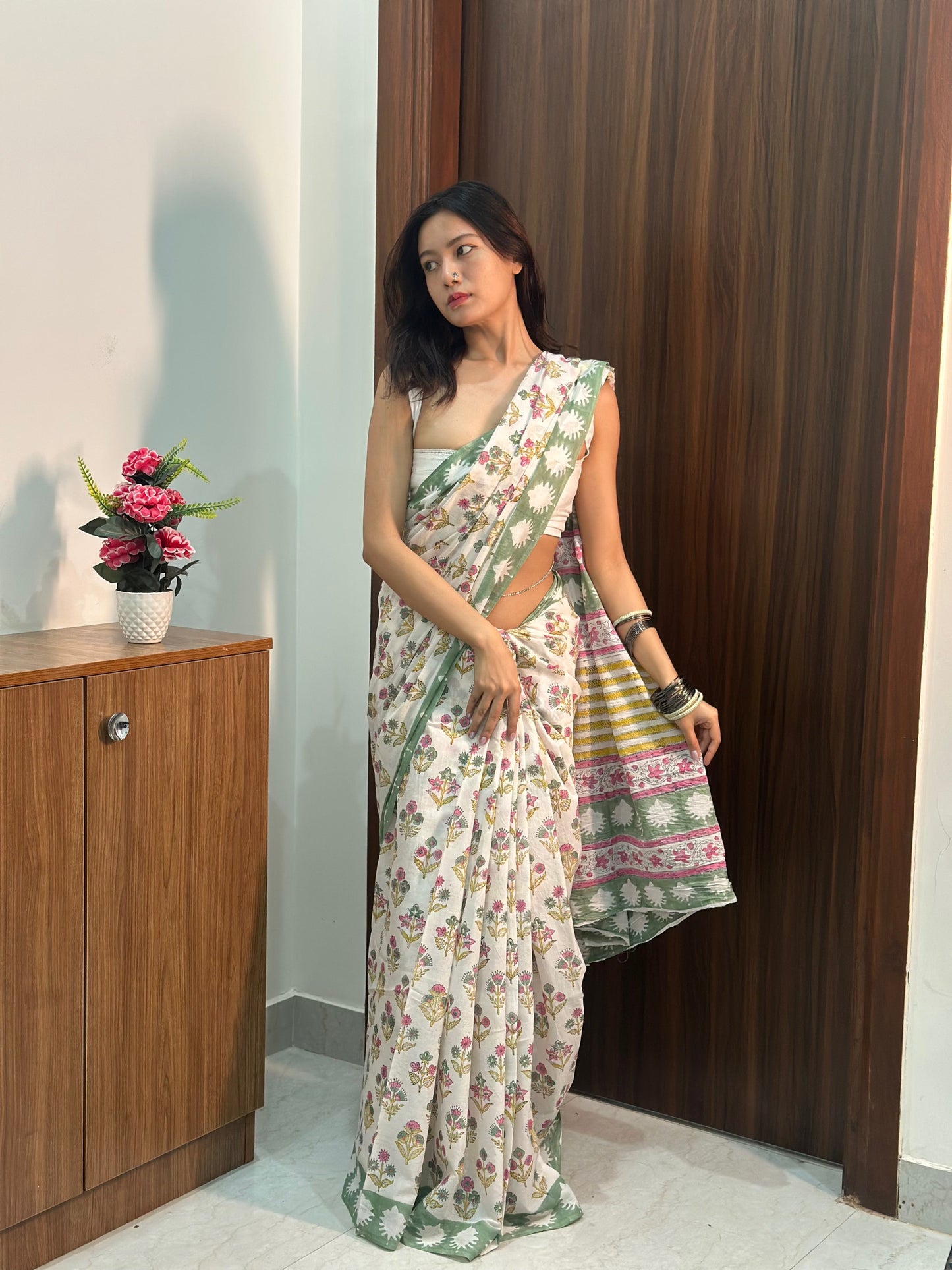 White Floral Handblock Printed Cotton Mulmul Saree