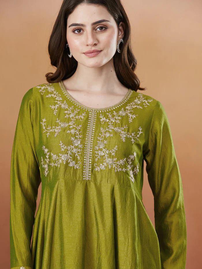 Women Silk Embroidered Kurta Set