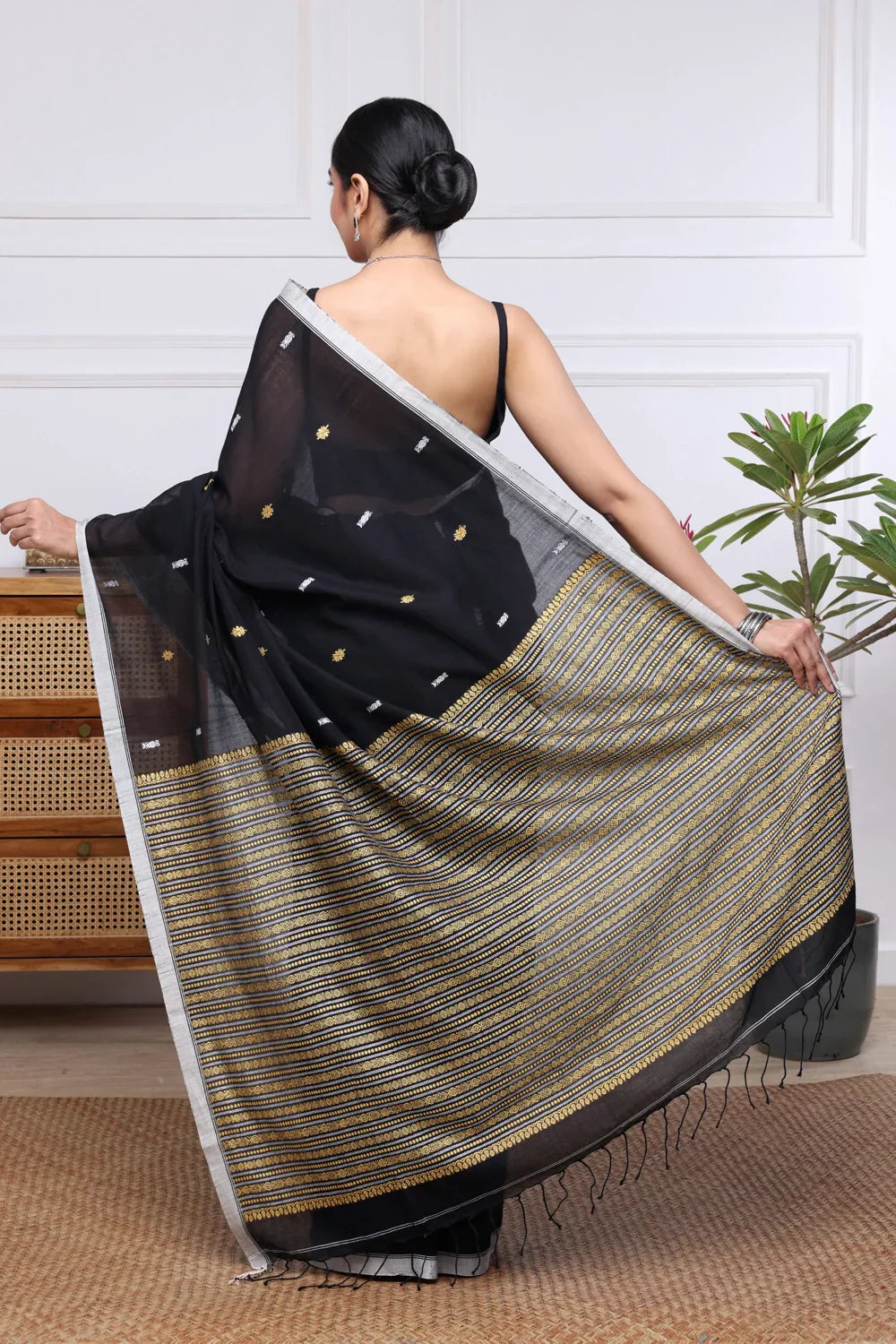 Handloom Black Pure Cotton Saree