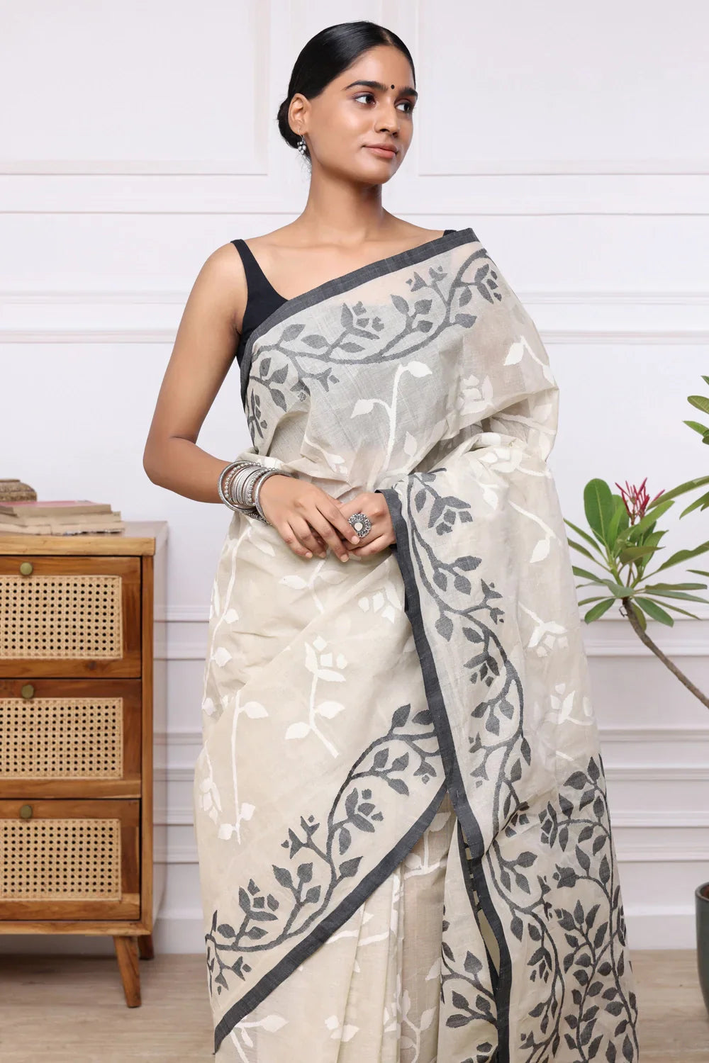 Handloom Ivory Cream Pure Cotton Multi Colour Floral Jamdani