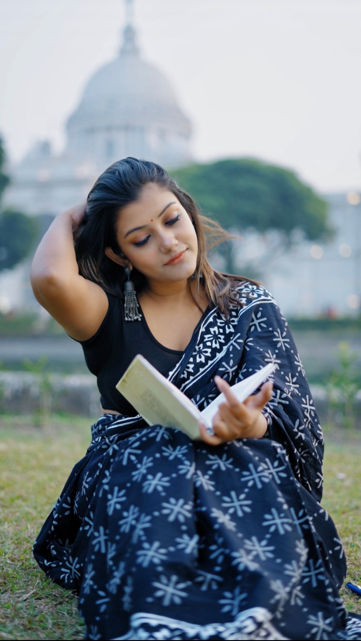 A Sky Full Of Wonders - Blue Handblock Print Natural Dyed - Mulmul Cotton Saree
