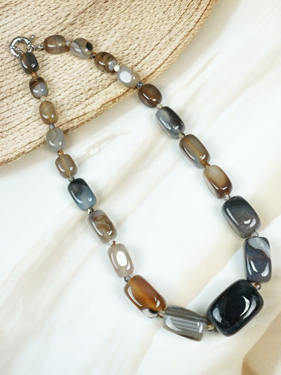 Trishala Single Line Bold Babe Mala