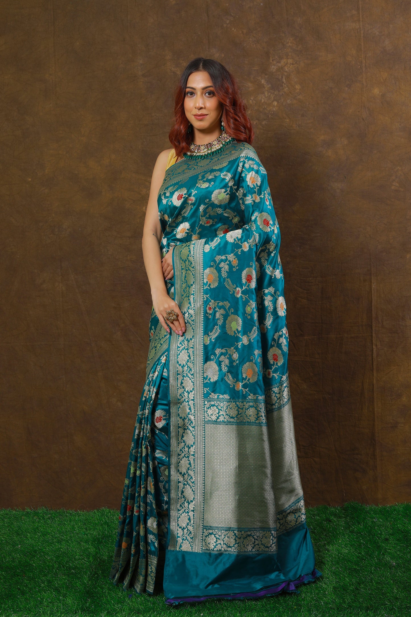 Morkanthi Handwoven Kadwa Katan Silk Saree