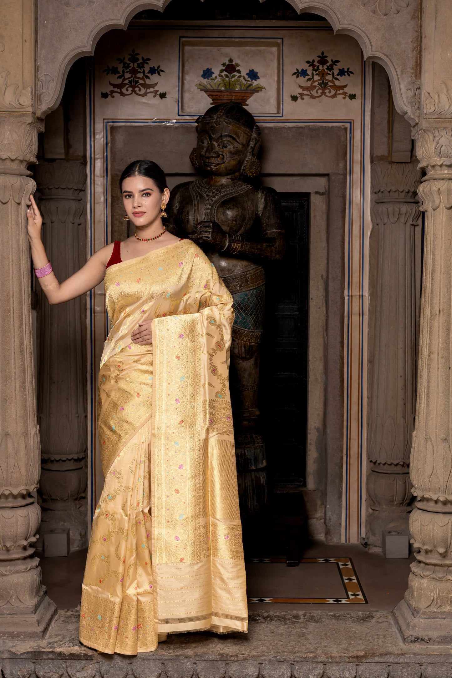 Gold Handwoven Kadwa Katan Silk Saree