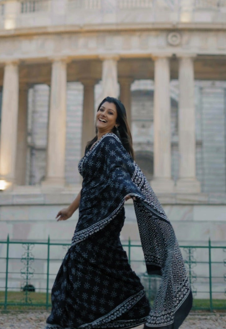 A Sky Full Of Wonders - Blue Handblock Print Natural Dyed - Mulmul Cotton Saree