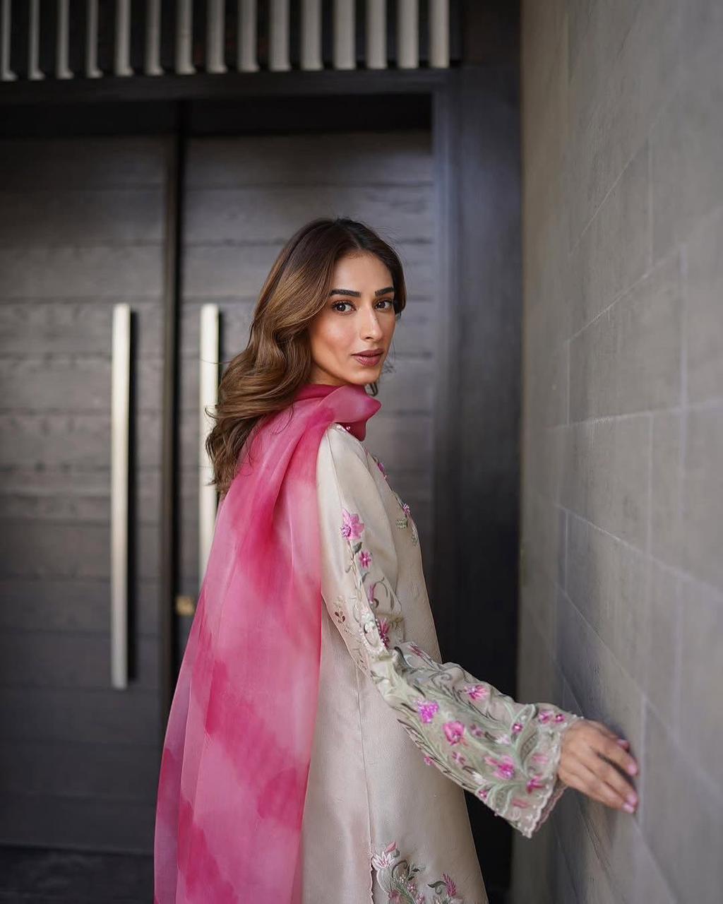 Designer Farsi Crêpe Suit Set