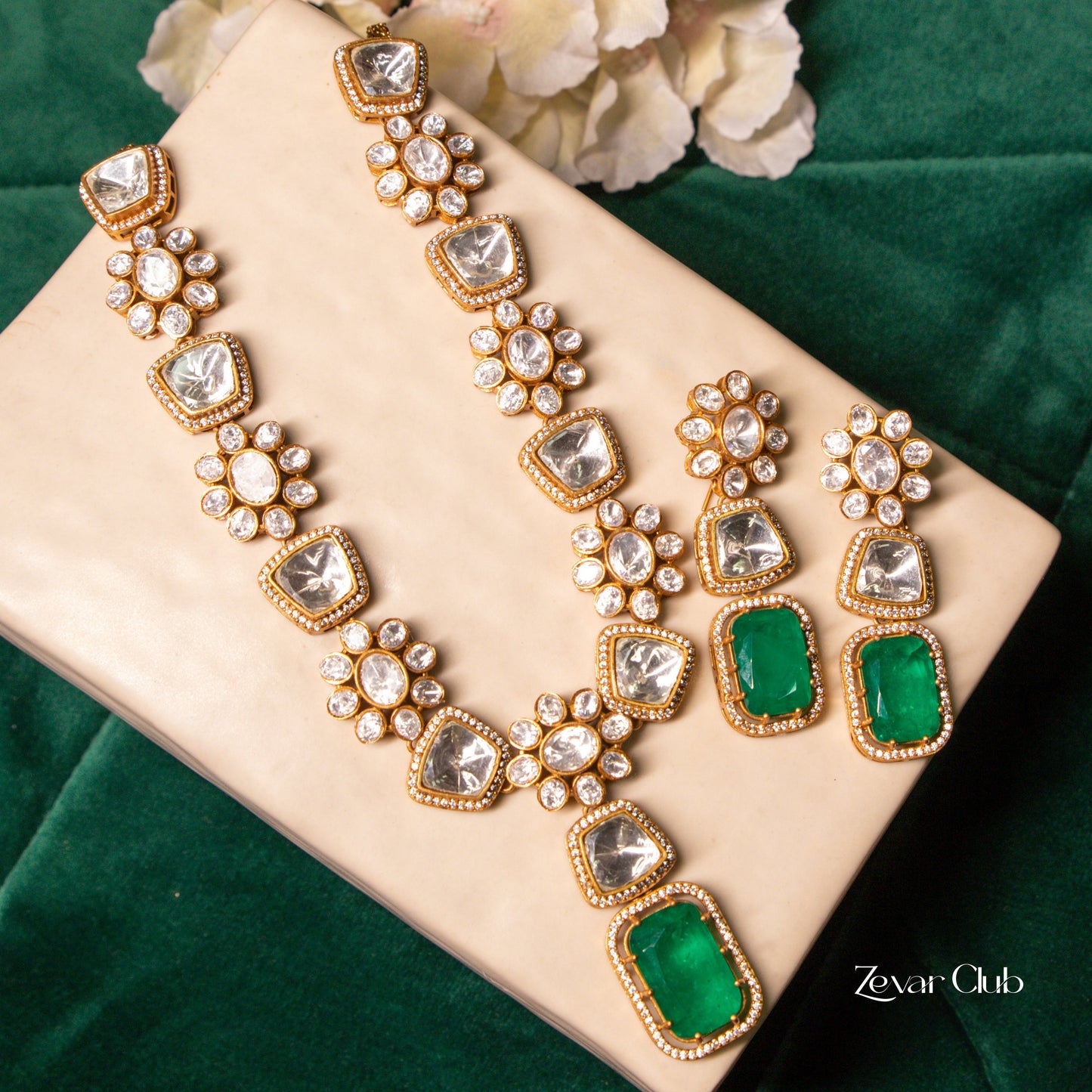 Kiara Advani Inspired Kundan Emerald Set (18K Gold Plated)